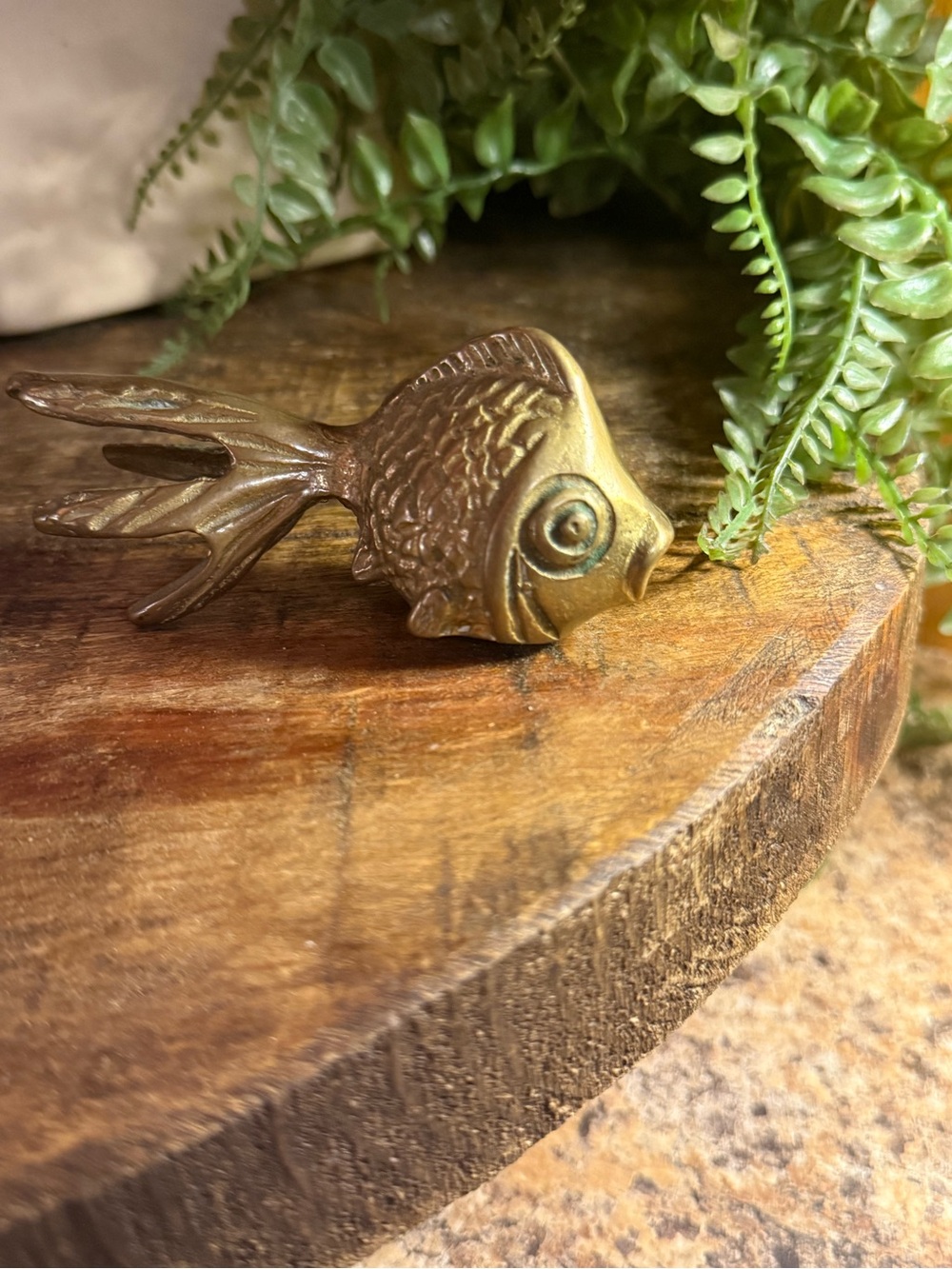 Vintage Brass Koi Fish Fantail Goldfish Figurine Paperweight w/Patina